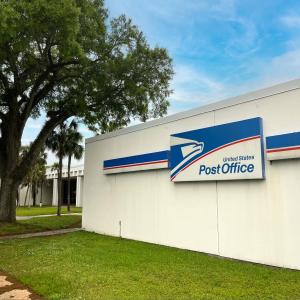 Photo of Tallahassee P&DC front sign. 