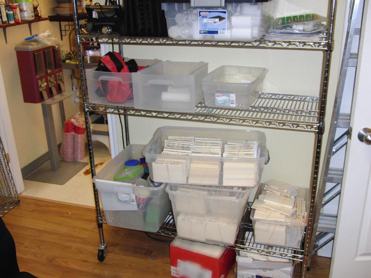 Case HL 6-28-23 prescription tubs